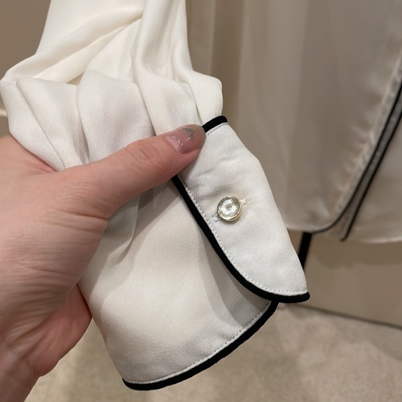 Zara see-through v-neck blouse - Picture 4 of 5